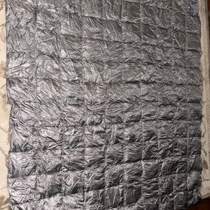 Eddie Bauer home gray packable . Primaloft  50 X 60